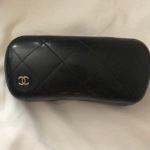 authentic chanel sunglasses case and cloth